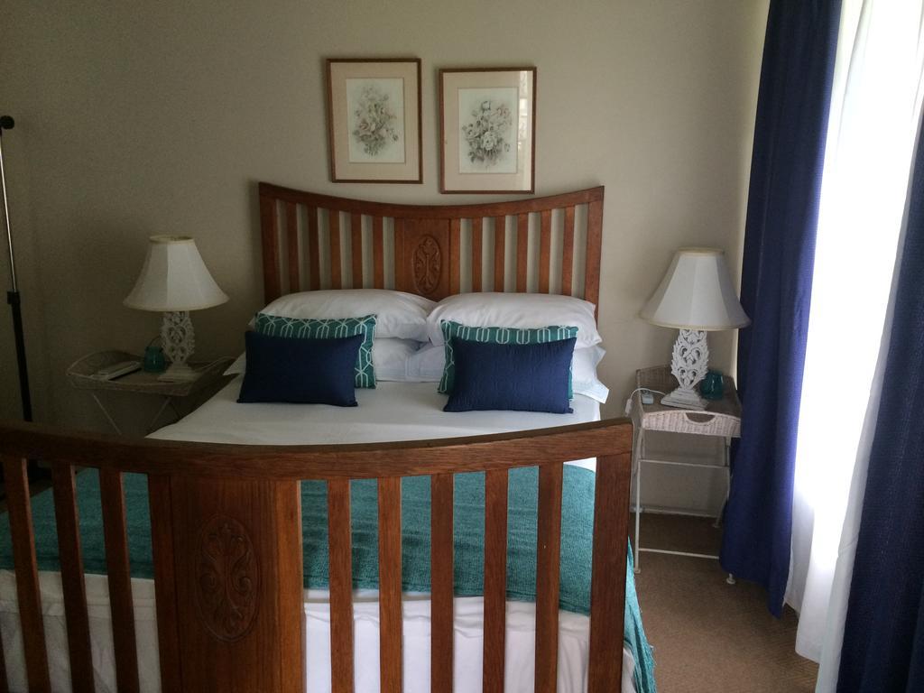 Breeze Inn Guesthouse Kiddʼs Beach Eksteriør billede