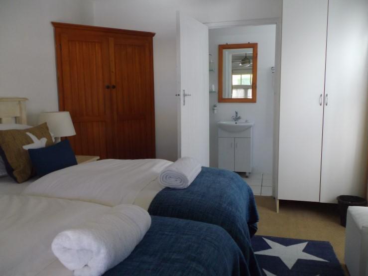 Breeze Inn Guesthouse Kiddʼs Beach Eksteriør billede